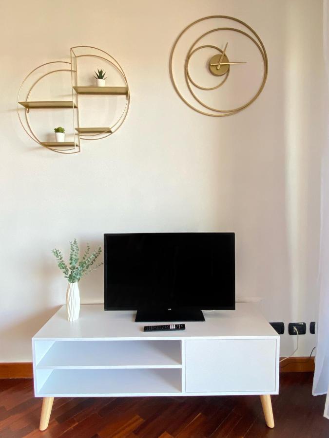 Sunset Escape Apartment - Panoramic Terrace Fiumicino Exteriör bild